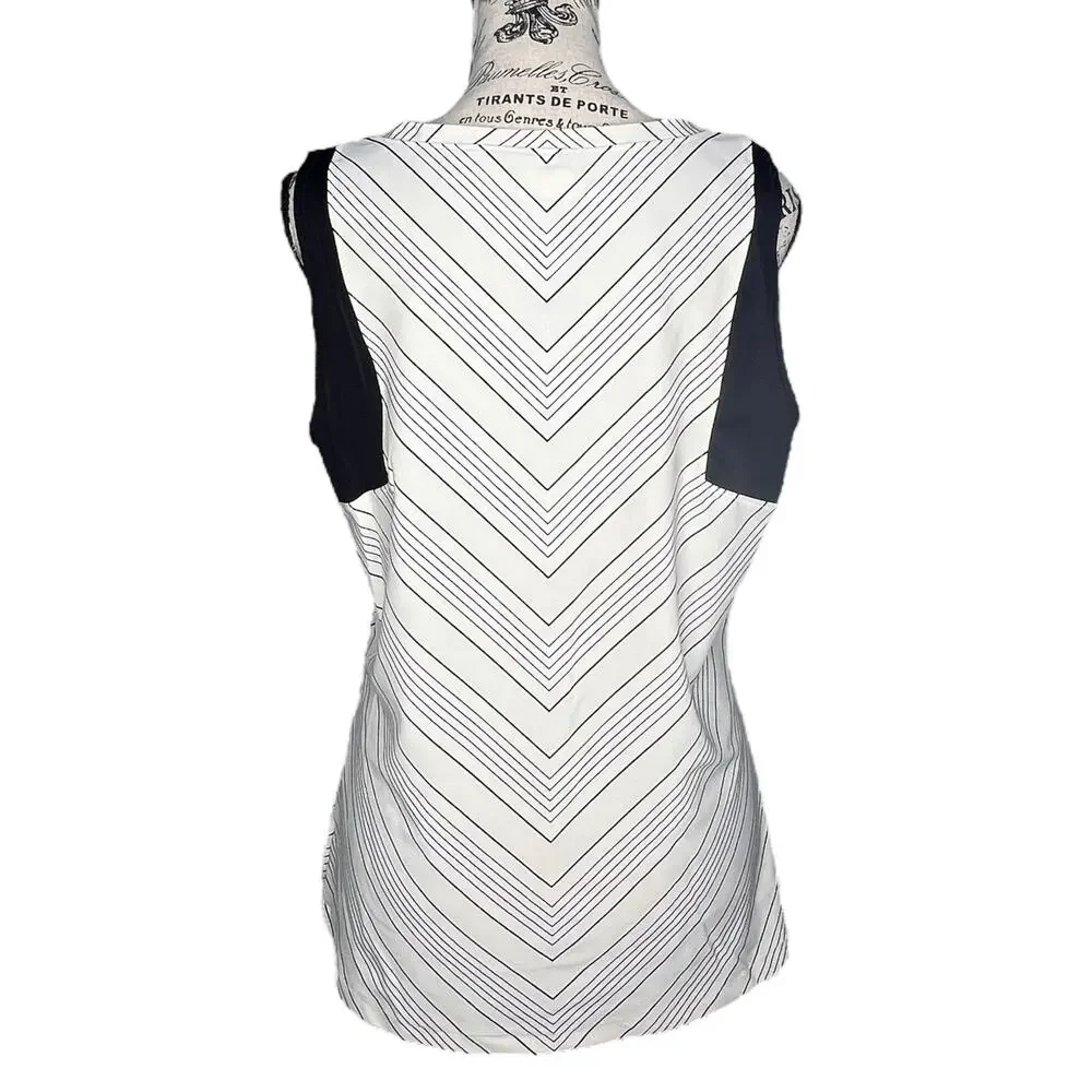Athleta (L) Chevron Rashguard Lycra Xtra Life Crewneck Slimming Swim Tank Top